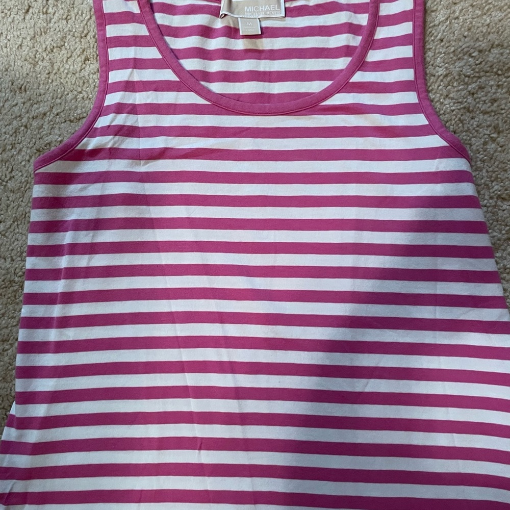 Michael Kors sleeveless cloth shirt